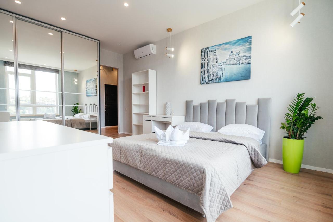 Pearl Premium Apartments 3 Kiev Esterno foto