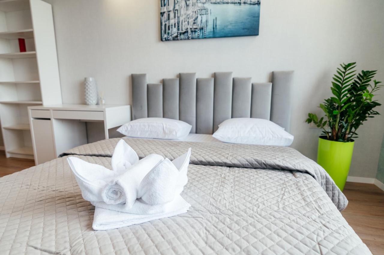 Pearl Premium Apartments 3 Kiev Esterno foto