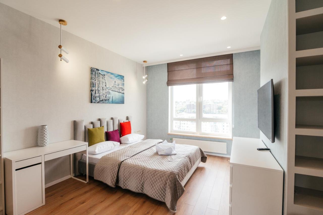 Pearl Premium Apartments 3 Kiev Esterno foto